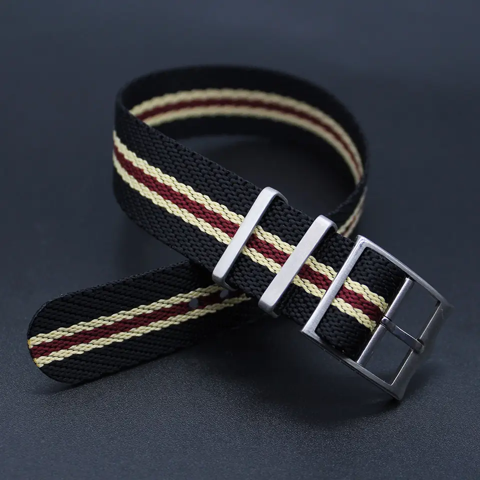 Sort NATO-Strap med rød og beige striper | «Twill» | 19 mm, 20 mm, 21 mm og 22 mm